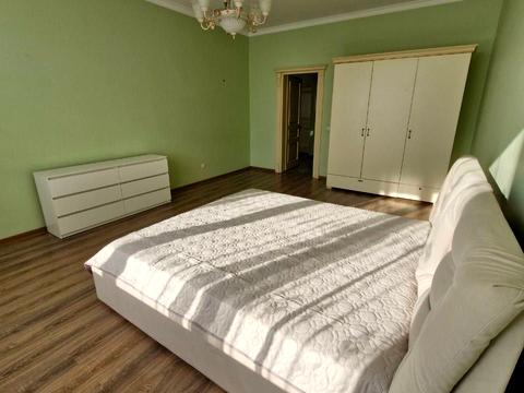 квартира за адресою Дніпровська набережна вул., 14