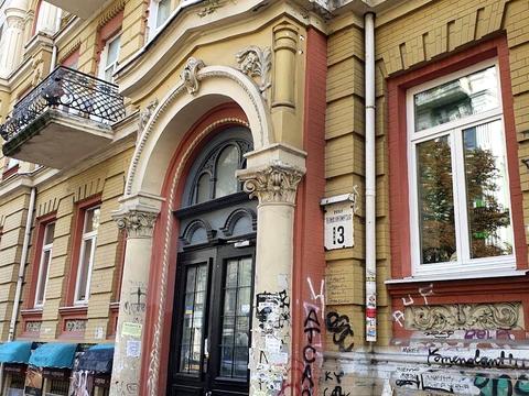 коммерческая по адресу Большая Житомирская ул., 13