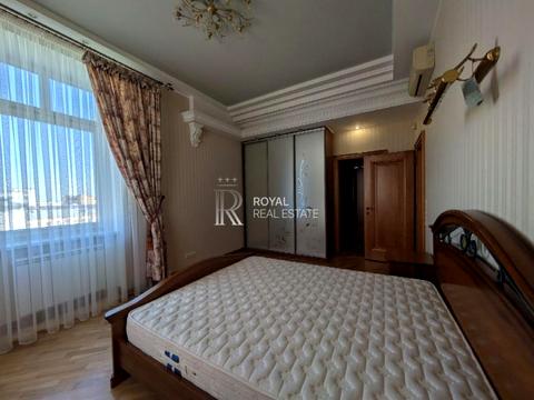 квартира по адресу Андреевский спуск, 1-А