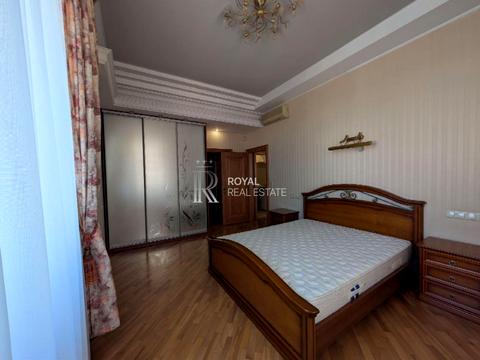 квартира по адресу Андреевский спуск, 1-А