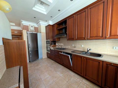 квартира по адресу Андреевский спуск, 1-А