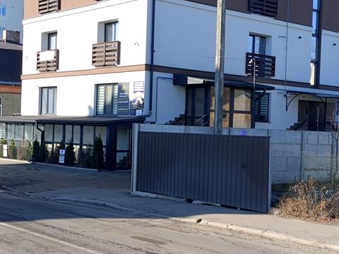 квартира за адресою Рівне, Дворецька вул., 38