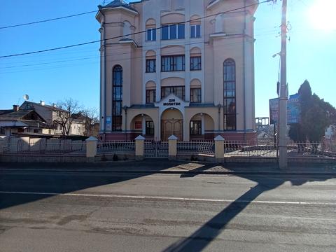 квартира за адресою Рівне, Дворецька вул., 38