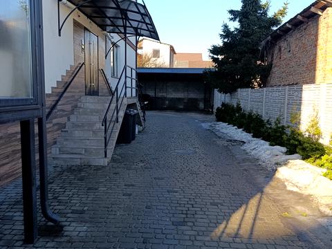 квартира за адресою Рівне, Дворецька вул., 38