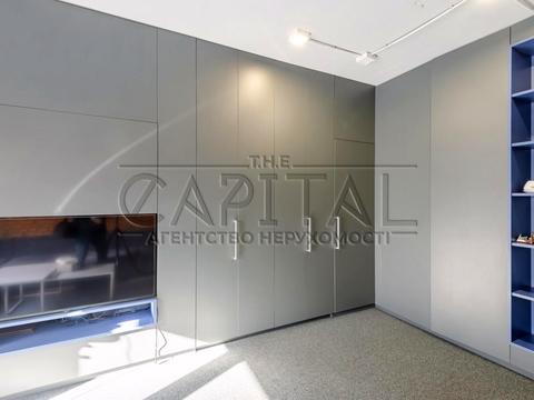 комерційна за адресою Академіка Філатова вул., 2/1