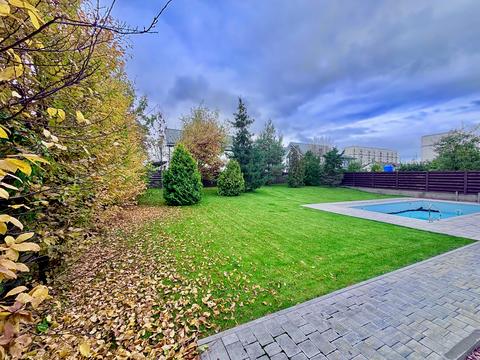 ділянка за адресою Молодіжна, 4