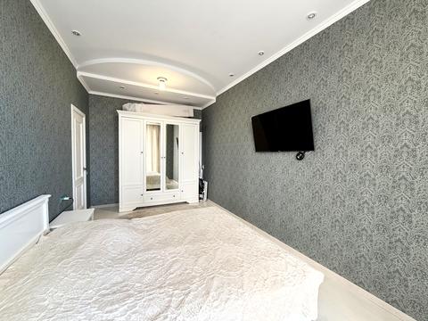 квартира за адресою Літературна вул., 1а