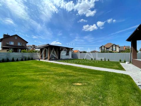 будинок за адресою Центральна вул., 32-Б