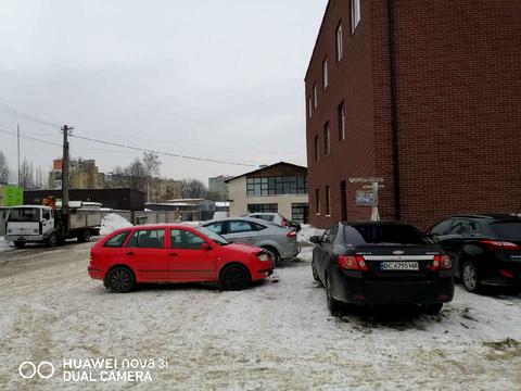 комерційна за адресою Львів, Промислова вул., 60