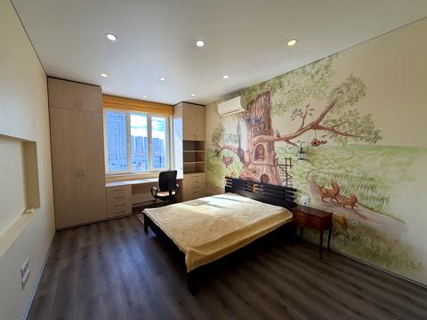 квартира за адресою Дніпровська набережна вул., 14