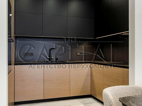 квартира за адресою Київ, Салютна вул., 21