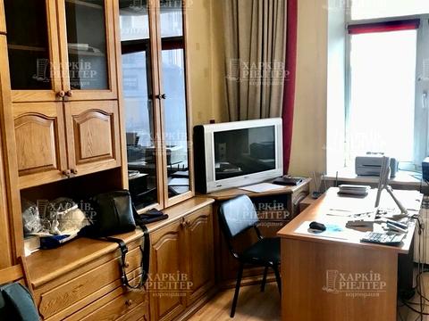 квартира за адресою Павлівський майдан пл. (Рози Люксембург майдан), 8