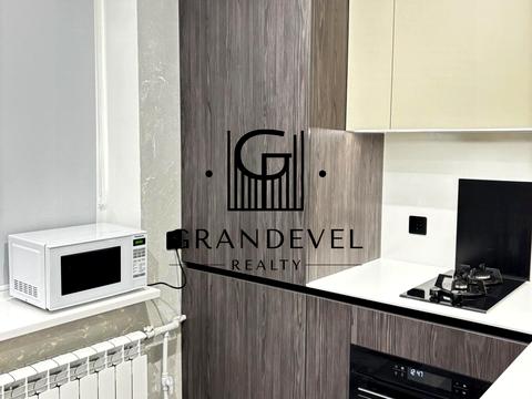 квартира за адресою Академіка Єфремова вул. (Командарма Уборевича), 7-А