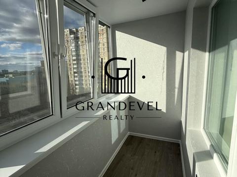 квартира за адресою Академіка Єфремова вул. (Командарма Уборевича), 7-А