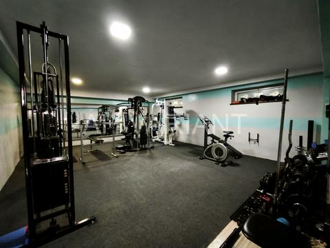 комерційна за адресою Петра Лінтура вул., 10