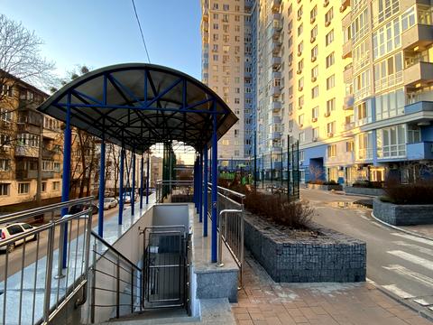 квартира за адресою Кирило-Мефодіївська вул., 2