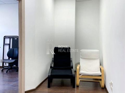 комерційна за адресою Микільсько-Слобідська вул., 1-А