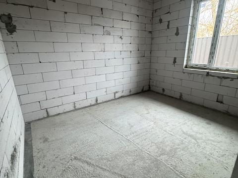 будинок за адресою Леоніда Каденюка вул., 49