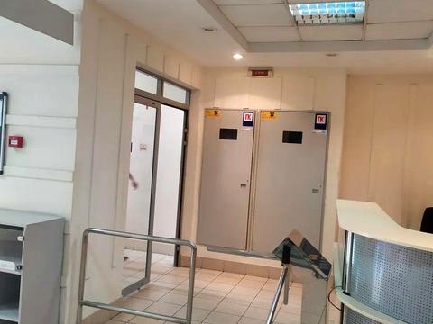 комерційна за адресою Київ, Тараса Шевченка бульв., 35