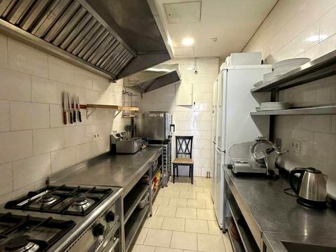 комерційна за адресою Гетьмана Івана Мазепи вул. (Топольна), 37