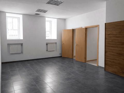 комерційна за адресою В'ячеслава Липинського вул. (Чапаєва), 4