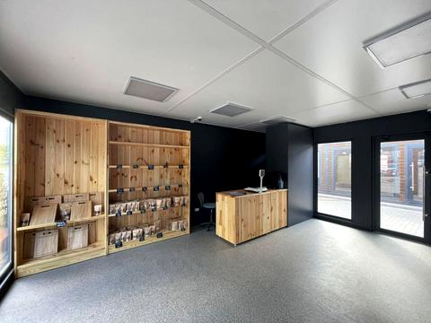 коммерческая по адресу Конякина ул., 14