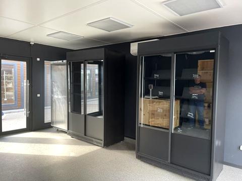 коммерческая по адресу Конякина ул., 14