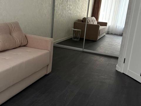 квартира за адресою Героїв Небесної Сотні просп., (Будинок 14/3)