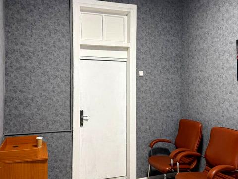 комерційна за адресою Дмитрівська вул., 71