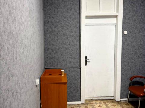 комерційна за адресою Дмитрівська вул., 71