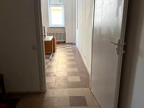 комерційна за адресою Дмитрівська вул., 71