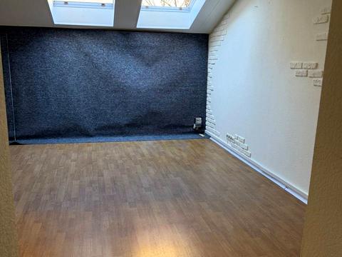 комерційна за адресою Дмитрівська вул., 71