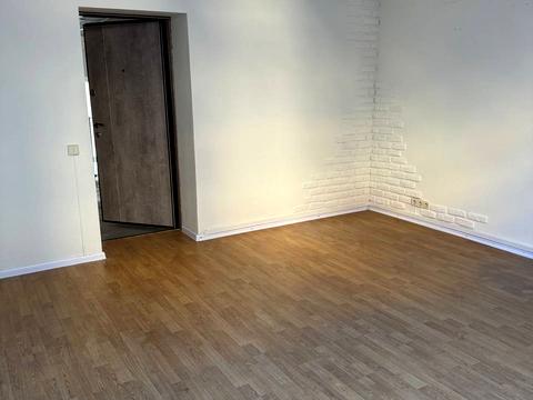 комерційна за адресою Дмитрівська вул., 71