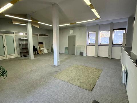 комерційна за адресою Дмитрівська вул., 71