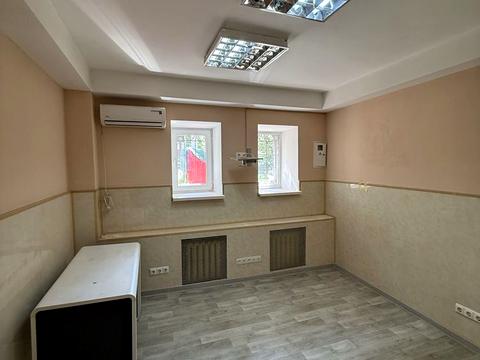 комерційна за адресою Симона Петлюри вул. (Комінтерну), 7/9