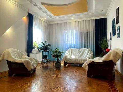 будинок за адресою Університетська вул.