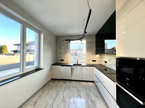 будинок за адресою Солов'їна вул., 1