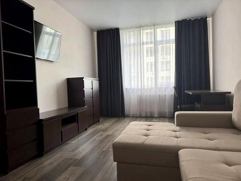 квартира за адресою Київ, Практична вул., 4