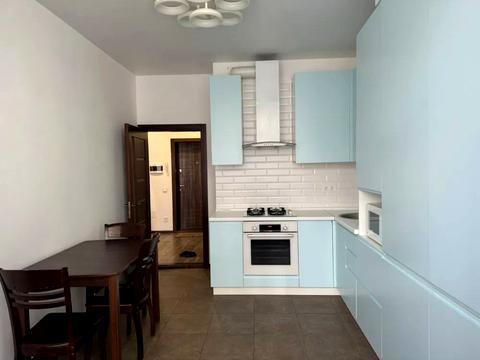 квартира за адресою Київ, Практична вул., 4