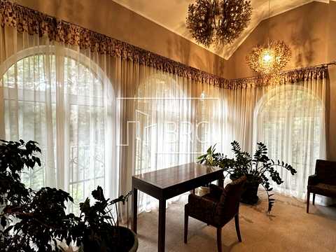 будинок за адресою Анатолія Солов'яненка вул.