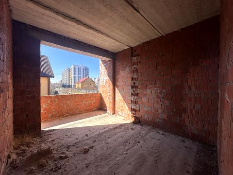 дом по адресу Степана Бандеры ул.