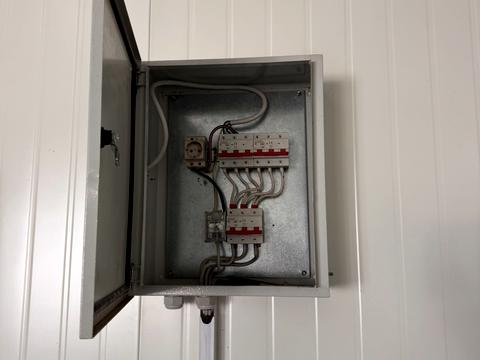 коммерческая по адресу Шашкевича, 11