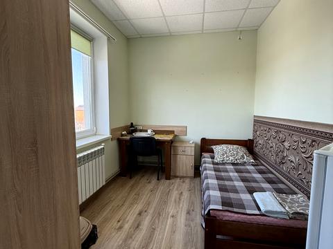 комерційна за адресою Нежданової вул., 34