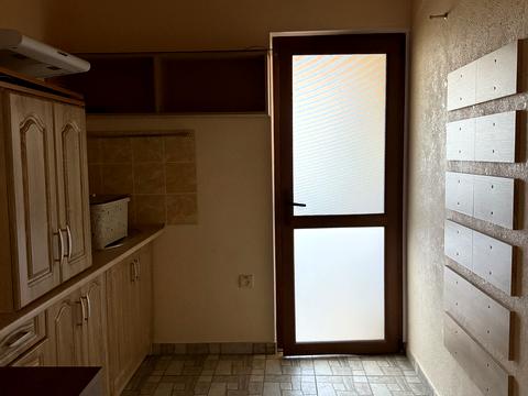 комерційна за адресою Нежданової вул., 34