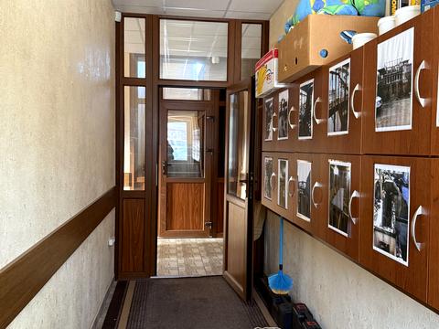 комерційна за адресою Нежданової вул., 34