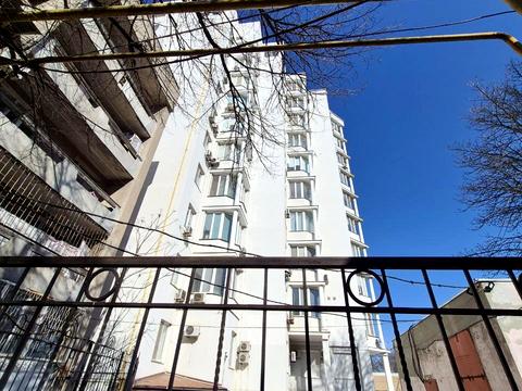 комерційна за адресою Французький бульв., 49А