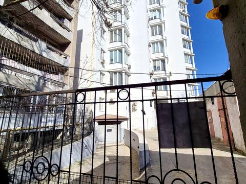 комерційна за адресою Французький бульв., 49А