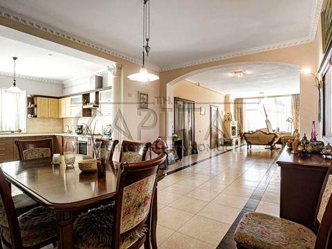 будинок за адресою соборна