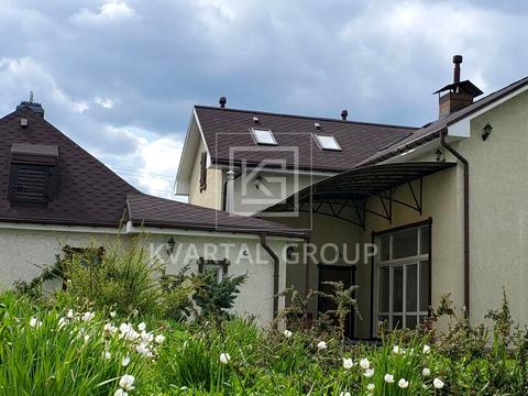 будинок за адресою січнева