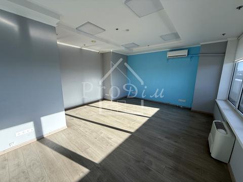 коммерческая по адресу Антоновича ул. (Горького), 172